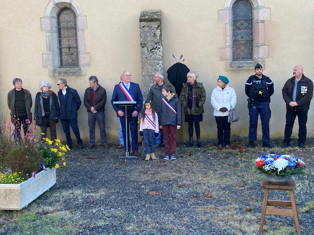 CEREMONIE DU 11 NOVEMBRE- SAINT-PRIX-EN-MORVAN